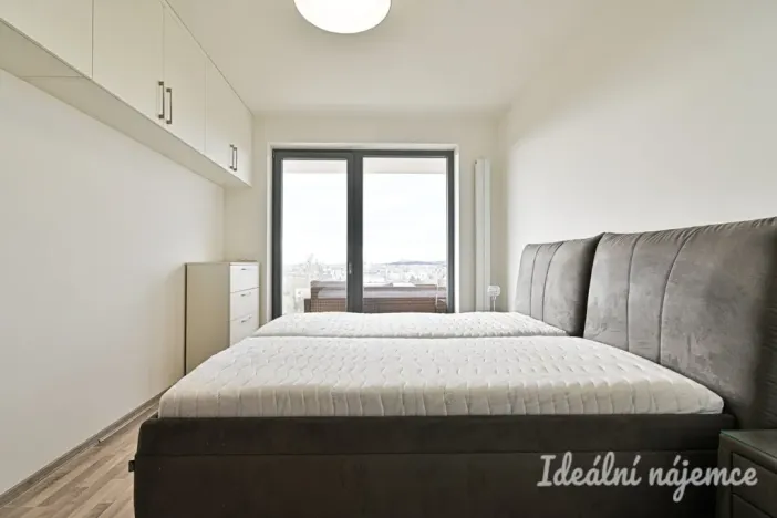 Pronájem bytu 2+kk, Brno, Menšíkova, 60 m2