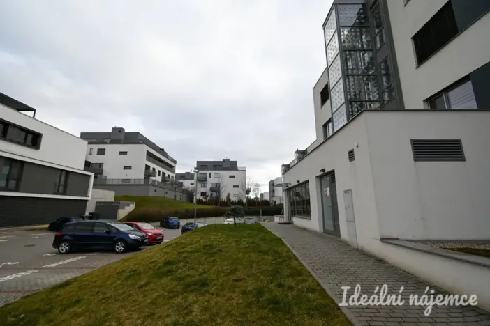 Pronájem bytu 2+kk, Brno, Menšíkova, 60 m2