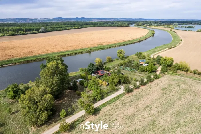 Prodej zahrady, Uherský Ostroh - Ostrožské Předměstí, Dlouhá, 1689 m2