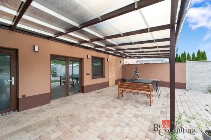 Prodej rodinného domu, Pozořice, U školy, 466 m2