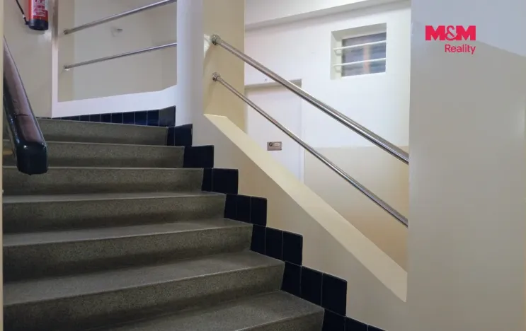 Pronájem bytu 1+kk, Praha - Holešovice, Bubenská, 21 m2