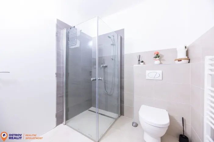Prodej apartmánu, Staré Město - Stříbrnice, 450 m2