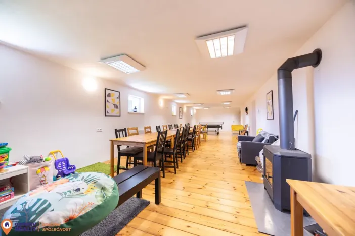 Prodej apartmánu, Staré Město - Stříbrnice, 450 m2