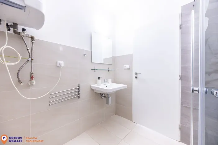 Prodej chaty, Staré Město - Stříbrnice, 450 m2