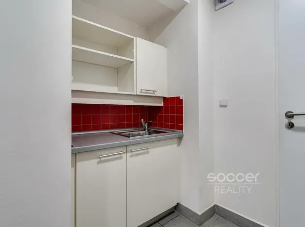 Pronájem kanceláře, Praha - Dejvice, Jugoslávských partyzánů, 58 m2