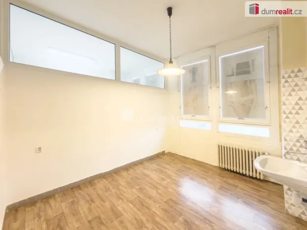 Pronájem obchodního prostoru, České Budějovice - České Budějovice 2, J. Opletala, 216 m2