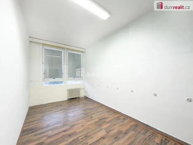 Pronájem obchodního prostoru, České Budějovice - České Budějovice 2, J. Opletala, 216 m2