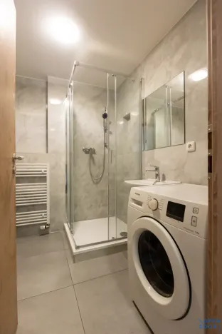 Pronájem bytu 1+kk, Praha - Žižkov, Kališnická, 32 m2