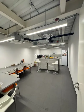 Pronájem kanceláře, Brno, Lazaretní, 300 m2