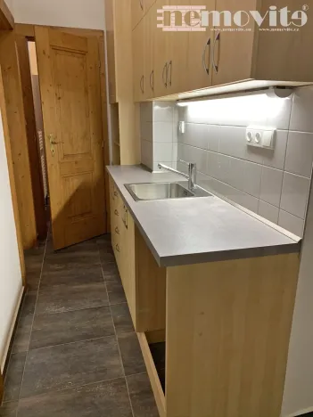 Pronájem obchodního prostoru, Hradec Králové - Pražské Předměstí, Chelčického, 77 m2