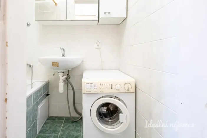 Pronájem bytu 1+kk, Praha - Žižkov, Jana Želivského, 30 m2