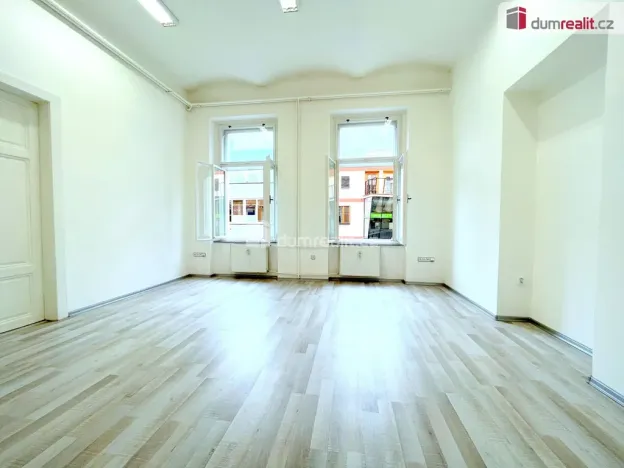 Pronájem kanceláře, České Budějovice - České Budějovice 1, Karla IV., 24 m2