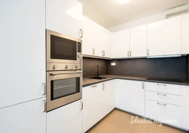 Pronájem bytu 2+kk, Praha - Dolní Chabry, Za Pískovnou, 52 m2