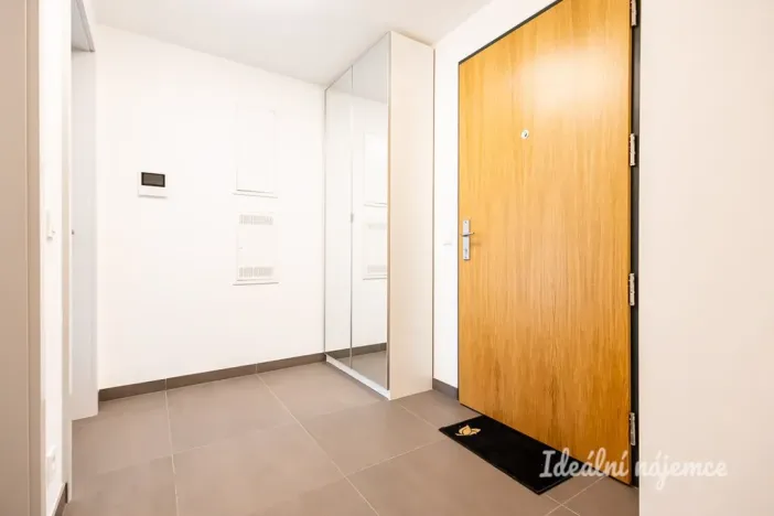 Pronájem bytu 2+kk, Praha - Dolní Chabry, Za Pískovnou, 52 m2