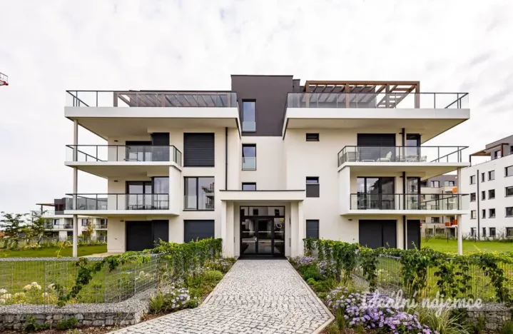 Pronájem bytu 2+kk, Praha - Dolní Chabry, Za Pískovnou, 52 m2
