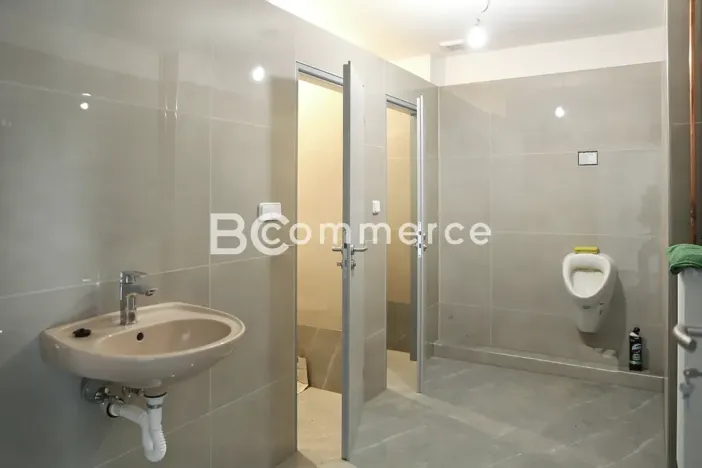 Pronájem skladu, Brno, 880 m2