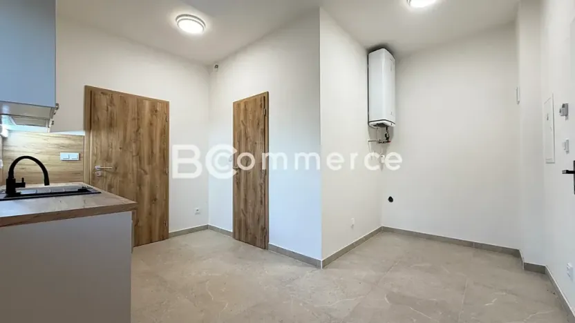 Pronájem bytu 1+1, Modřice, Masarykova, 28 m2