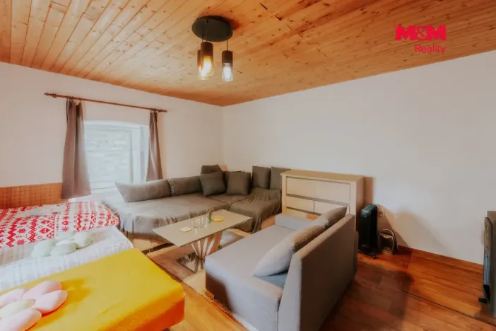 Prodej rodinného domu, Kadov - Lnářský Málkov, 250 m2