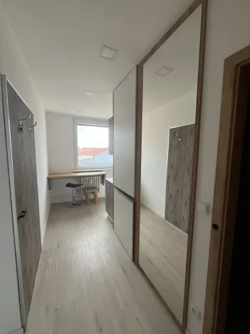 Pronájem bytu 1+1, Olomouc, Tovární, 33 m2
