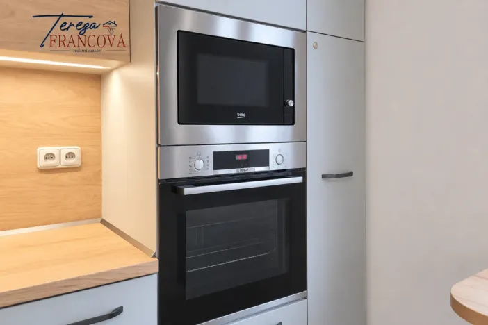 Pronájem bytu 2+1, Prostějov, Svatoplukova, 61 m2