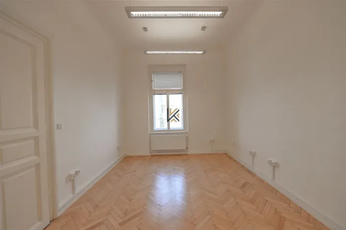 Pronájem kanceláře, Praha, Klimentská, 104 m2