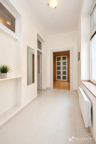 Prodej atypického bytu, Praha - Smíchov, Plzeňská, 190 m2