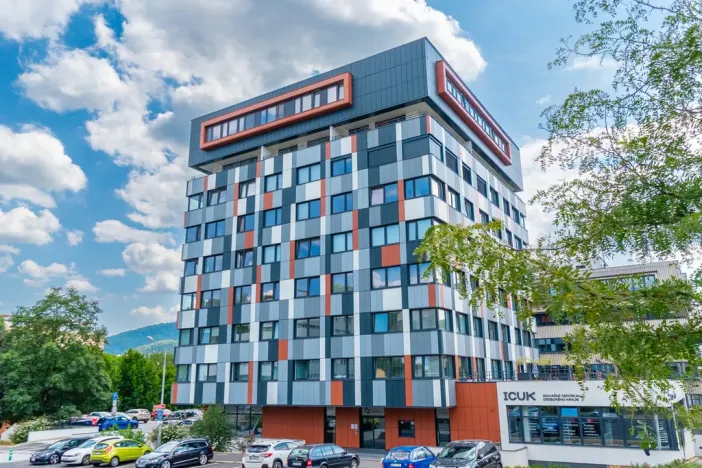 Pronájem bytu 2+kk, Ústí nad Labem - Ústí nad Labem-centrum, Velká Hradební, 70 m2