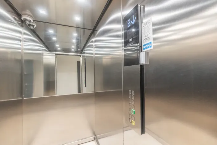 Pronájem bytu 2+kk, Ústí nad Labem - Ústí nad Labem-centrum, Velká Hradební, 70 m2