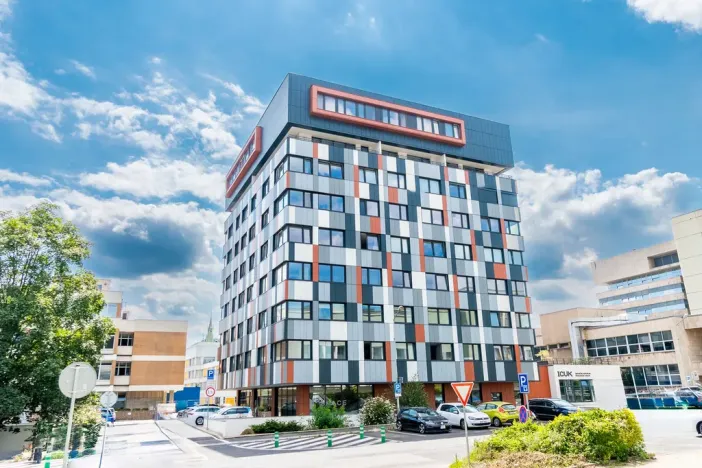 Pronájem bytu 2+kk, Ústí nad Labem - Ústí nad Labem-centrum, Velká Hradební, 70 m2