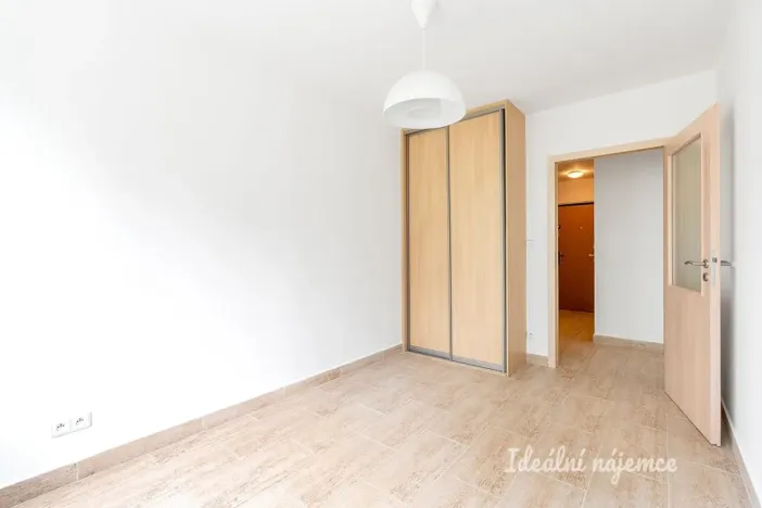 Pronájem bytu 2+kk, Praha - Stodůlky, Sezemínská, 43 m2