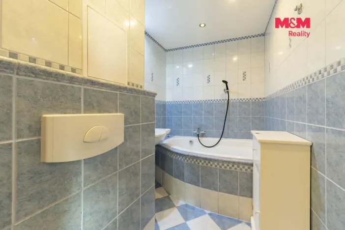 Prodej bytu 2+1, Františkovy Lázně, Májová, 60 m2