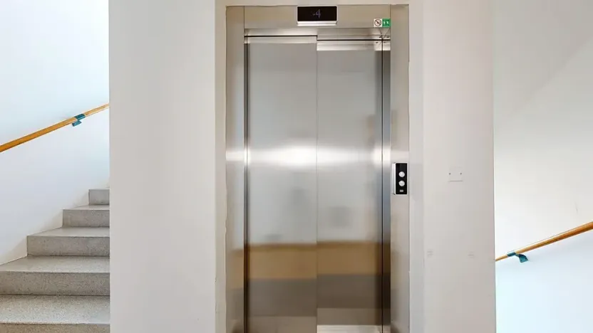 Prodej bytu 2+kk, Praha - Vinohrady, Hradecká, 61 m2
