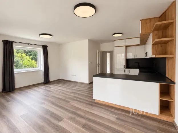 Pronájem bytu 3+kk, Jablonec nad Nisou - Vrkoslavice, Pražská, 70 m2