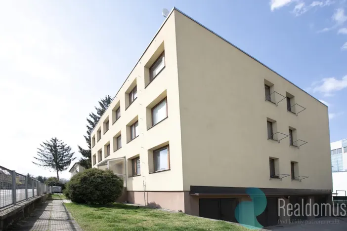 Pronájem bytu 2+kk, Benešov, Konopišťská, 40 m2