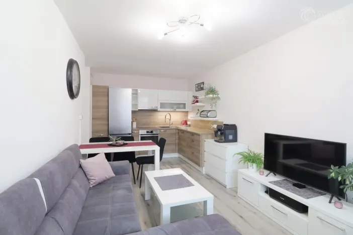 Prodej bytu 2+kk, Praha - Stodůlky, Běhounkova, 43 m2
