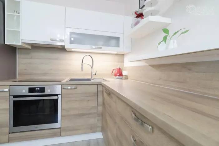Prodej bytu 2+kk, Praha - Stodůlky, Běhounkova, 43 m2