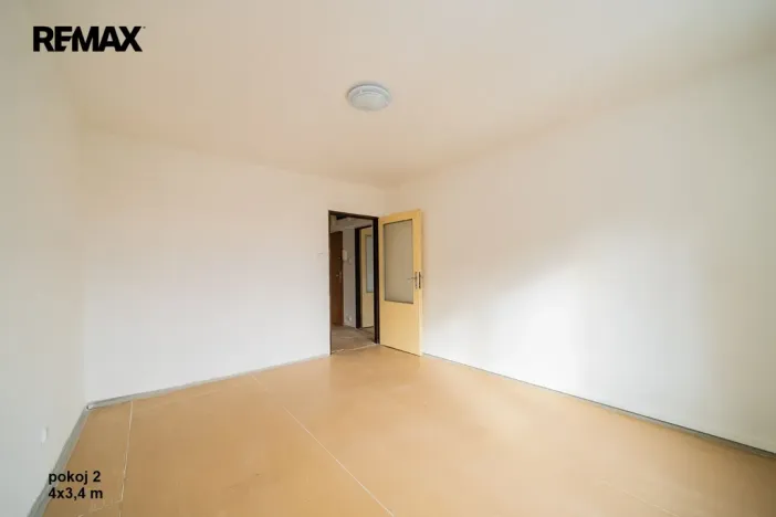 Prodej bytu 3+1, Odolena Voda - Dolínek, Náměstí Vítězslava Hálka, 77 m2