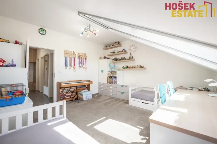 Prodej bytu 3+kk, Holubice, 79 m2