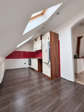Prodej bytu 2+1, Březová, Odborářů, 65 m2