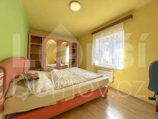 Prodej rodinného domu, Vlčice, 185 m2