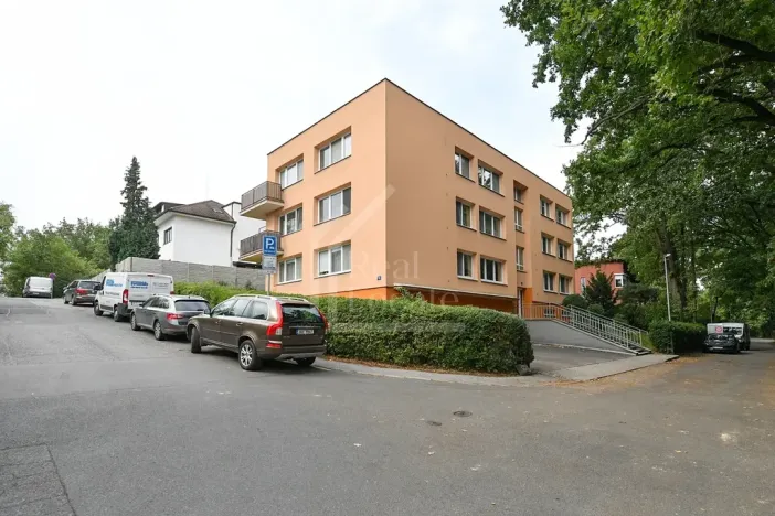 Pronájem bytu 3+kk, Praha - Radlice, Kroupova, 87 m2