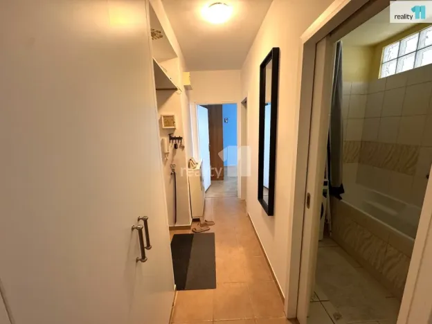 Pronájem bytu 2+kk, Praha - Hloubětín, Mochovská, 54 m2