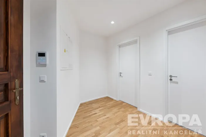Pronájem bytu 2+kk, Praha - Michle, Magistrů, 50 m2