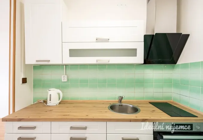 Pronájem bytu 2+kk, Praha, Lessnerova, 43 m2