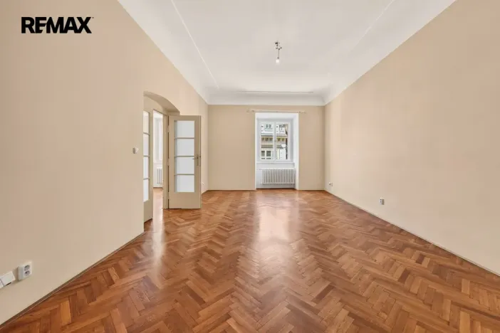 Pronájem kanceláře, Praha - Staré Město, Staroměstské náměstí, 130 m2