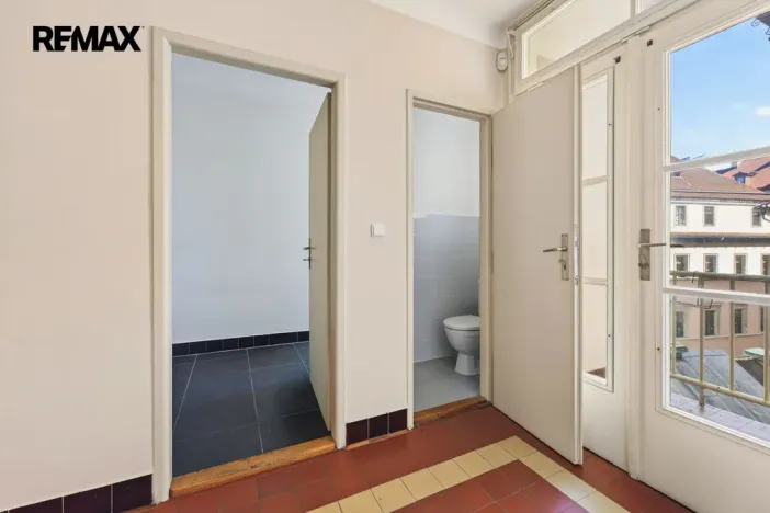 Pronájem kanceláře, Praha - Staré Město, Staroměstské náměstí, 130 m2