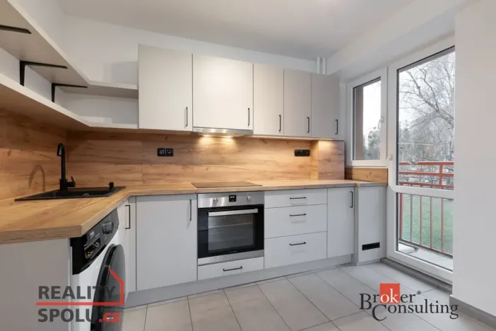 Pronájem bytu 2+kk, Ostrava - Poruba, Svojsíkova, 41 m2