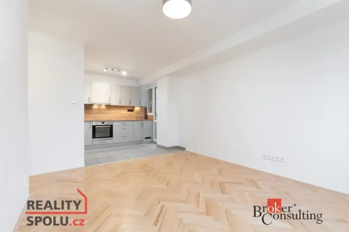 Pronájem bytu 2+kk, Ostrava - Poruba, Svojsíkova, 41 m2