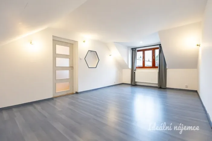 Pronájem bytu 4+kk, Brandýs nad Labem-Stará Boleslav, Železná, 140 m2