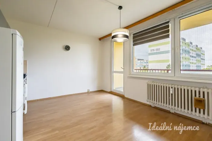 Pronájem bytu 1+kk, Praha - Troja, Lešenská, 26 m2